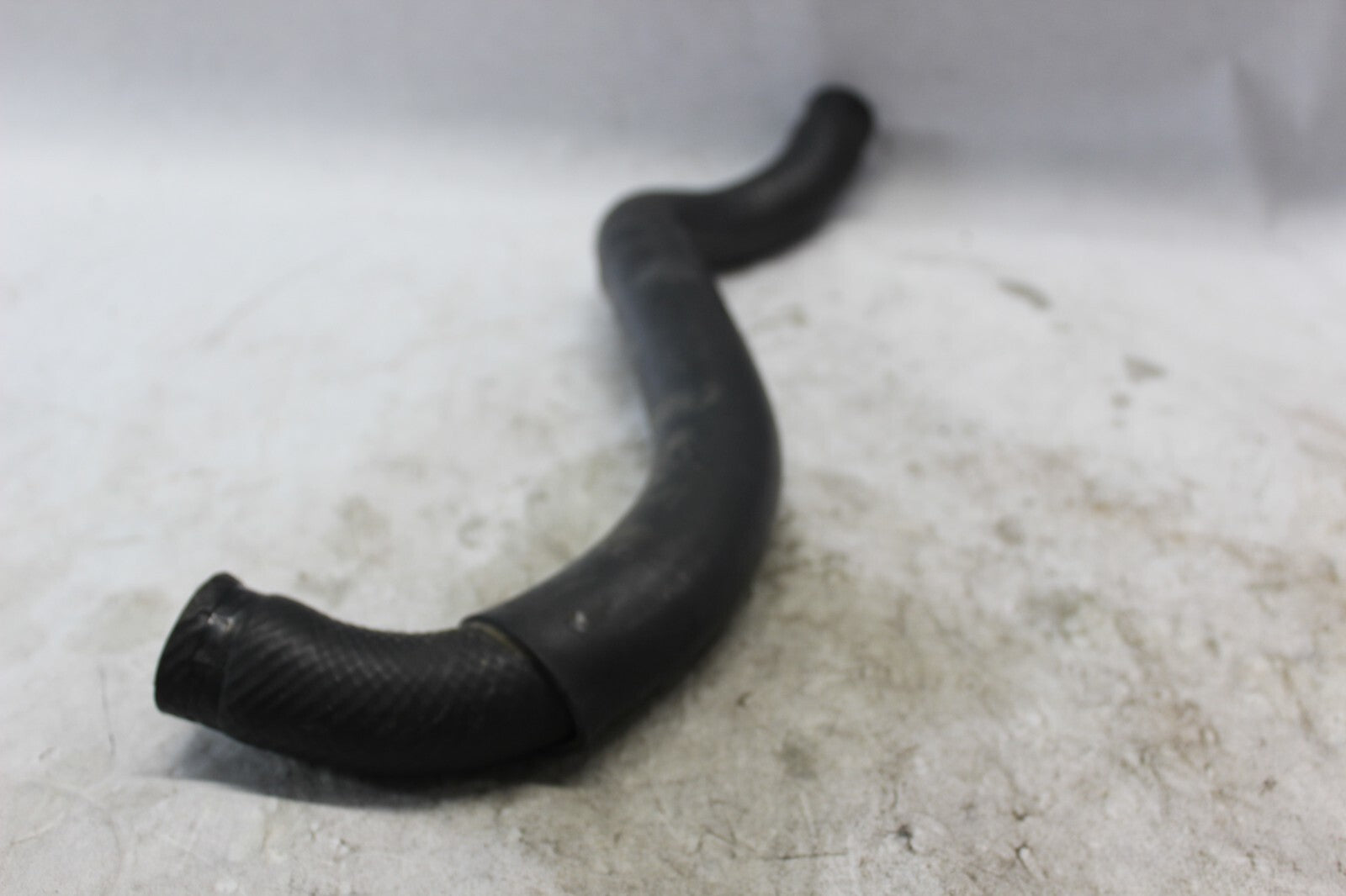 Radiator Outlet Hose 17852-24F00 2002 SUZUKI HAYABUSA GSX1300R