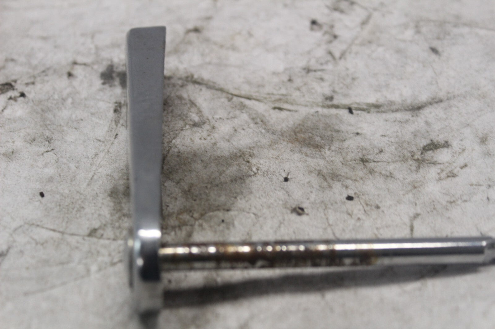 RIGHT SEAT LOCK SHAFT 77228-MA1-730 1982 HONDA GL500I SILVERWING