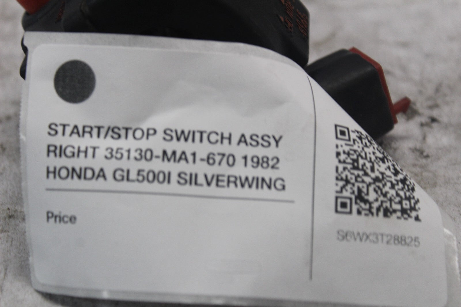 START/STOP SWITCH ASSY RIGHT 35130-MA1-670 1982 HONDA GL500I SILVERWING