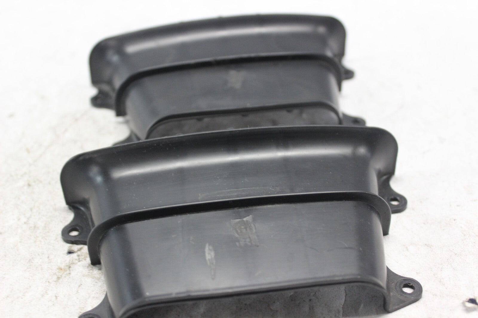 INNER AIR CLEANER DUCT 2PCS 17235-MW0-000 1998 HONDA CBR900RR