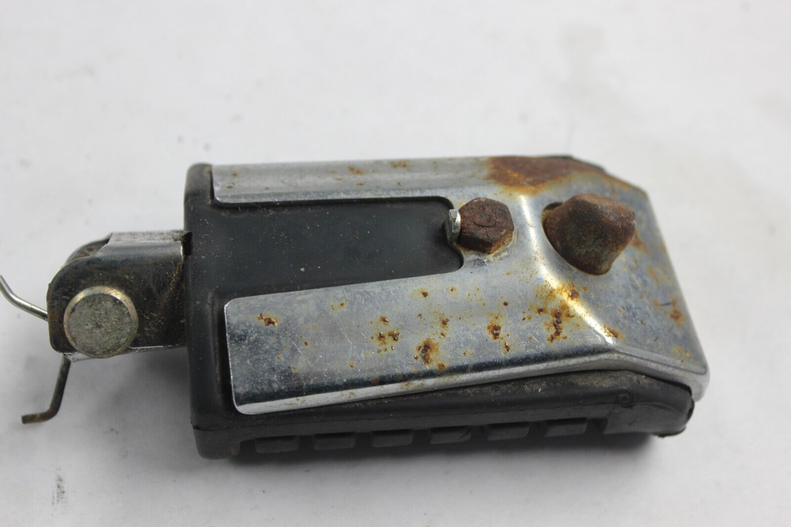 FRONT FOOTPEG LEFT 50642-MB1-000 1983 HONDA VF750C MAGNA