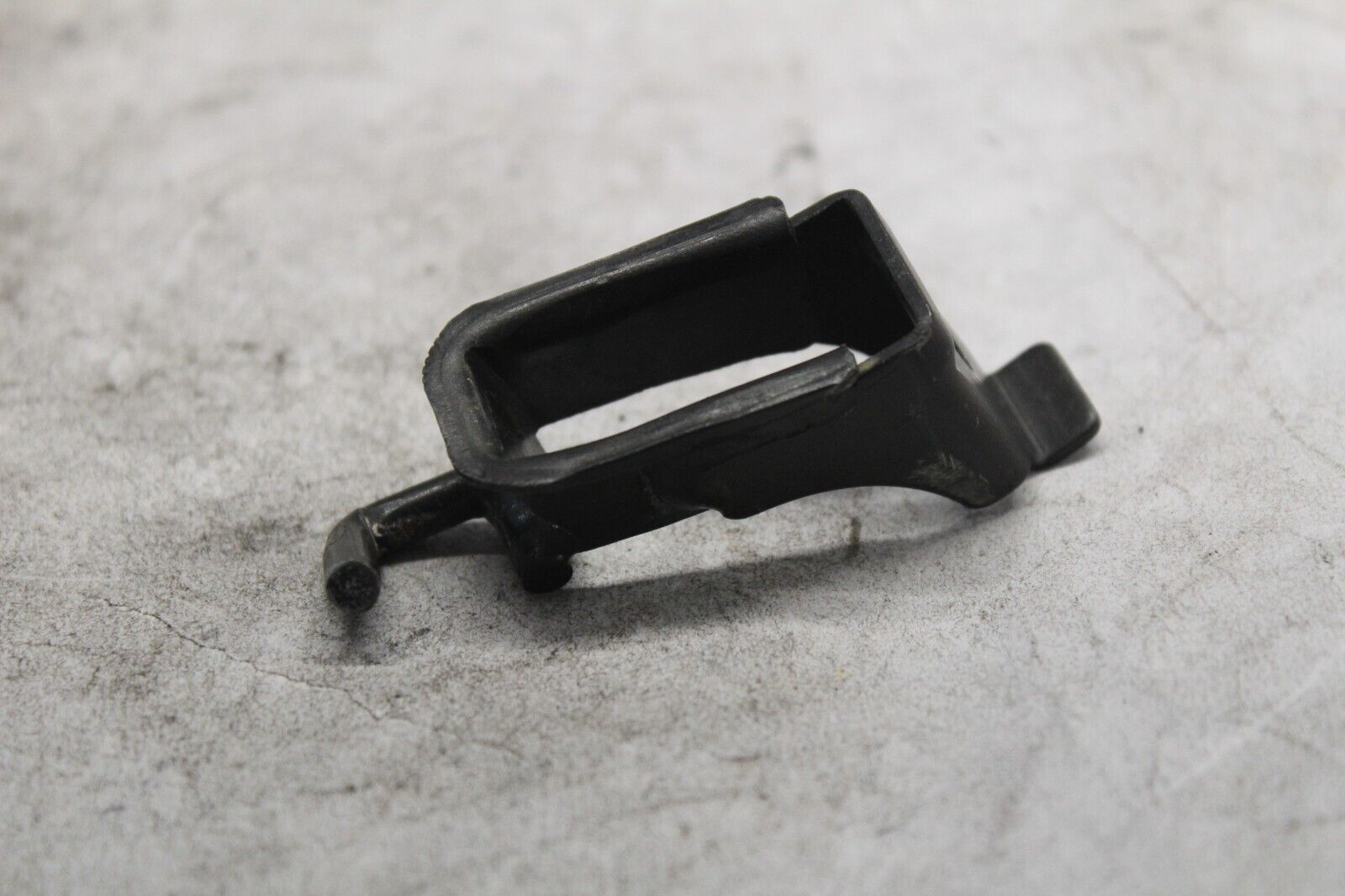 BRACKET, REAR SEAT AND HELMET (RIGHT) 11050-1475 1999 KAWASAKI NINJA ZX-9R