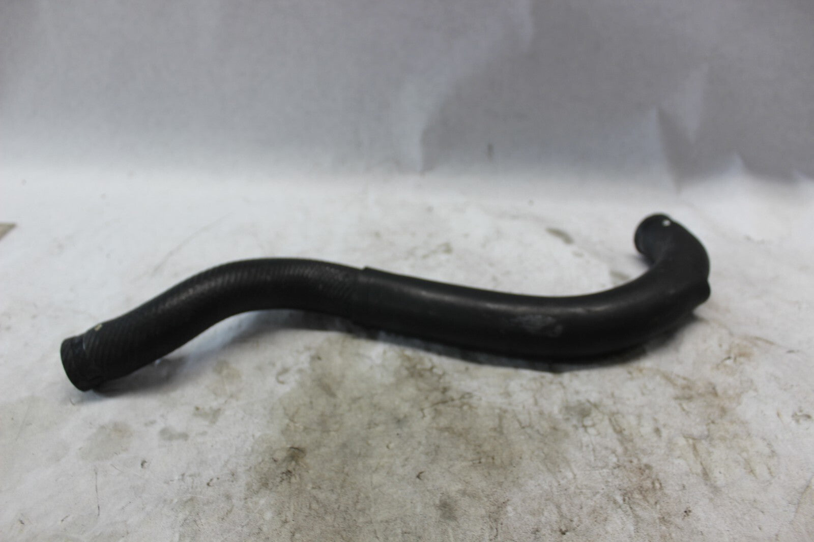 Radiator Outlet Hose 17852-24F00 2002 SUZUKI HAYABUSA GSX1300R