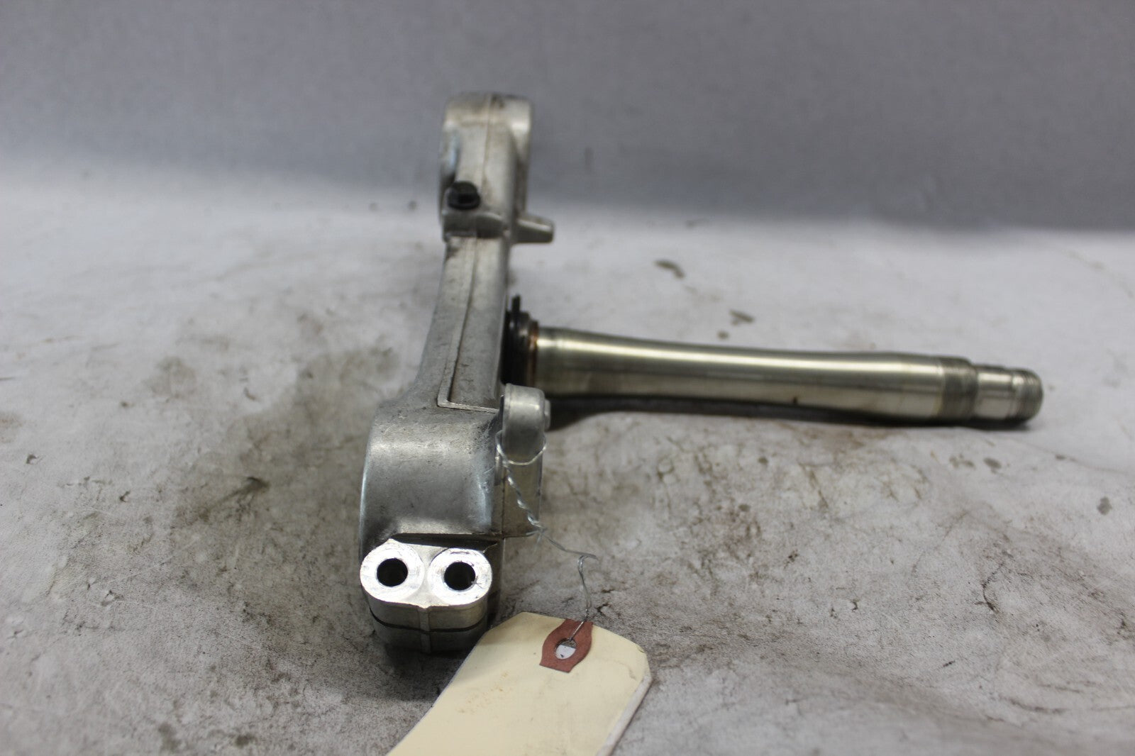 LOWER STEERING STEM BRACKET 51410-24F00 2002 SUZUKI HAYABUSA GSX1300R