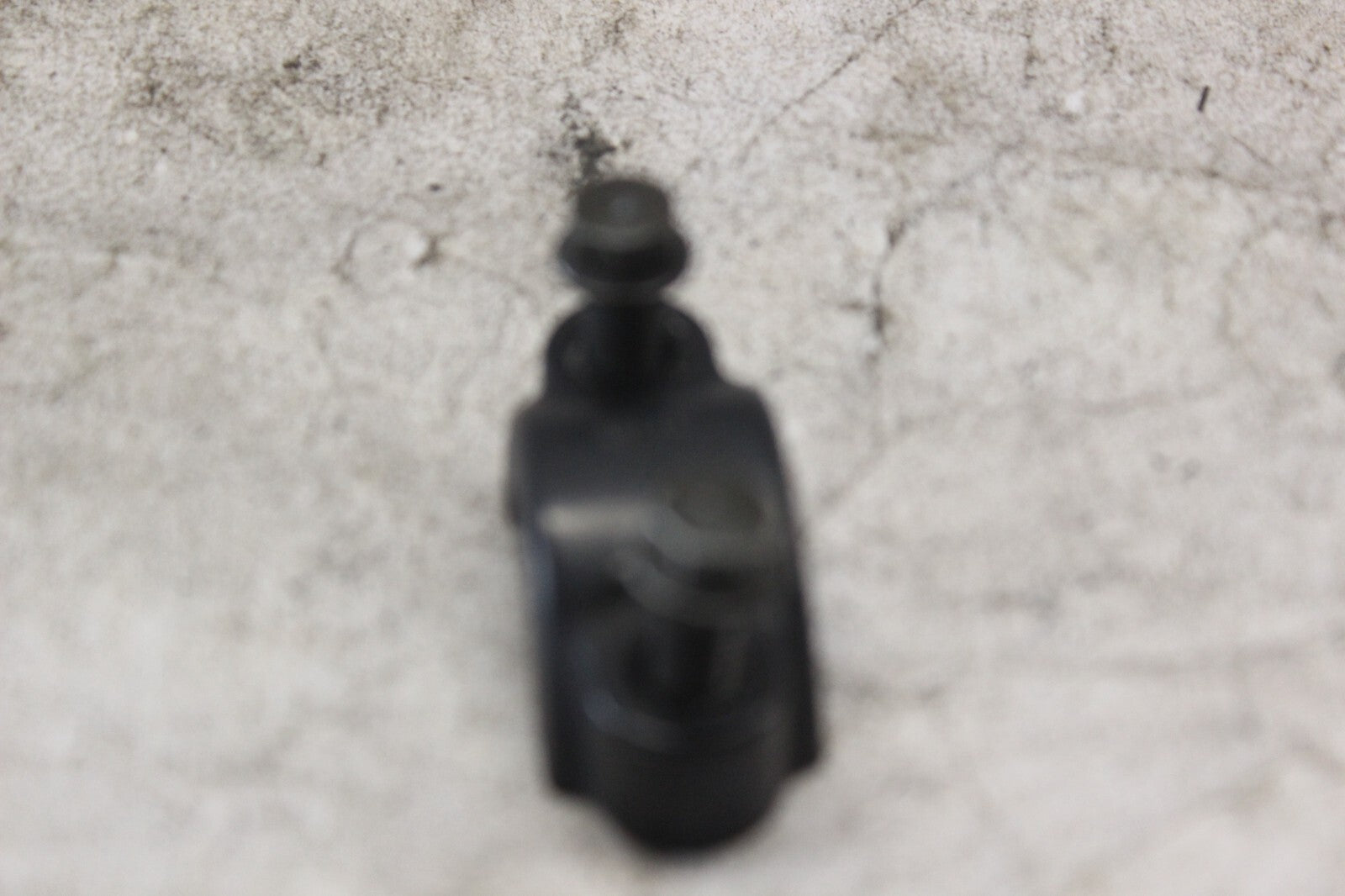 FOOTREST BALANCER W/ SCREWS 43536-31E20 2002 SUZUKI HAYABUSA GSX1300R