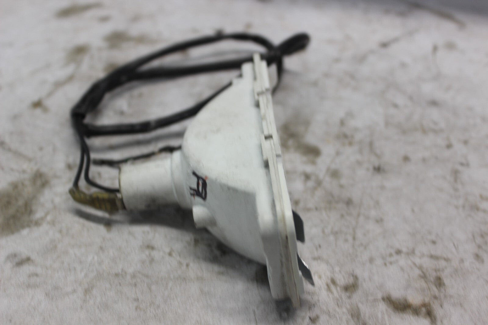 REAR TURN SIGNAL RIGHT 33600-463-771 1982 HONDA GOLDWING GL1100A