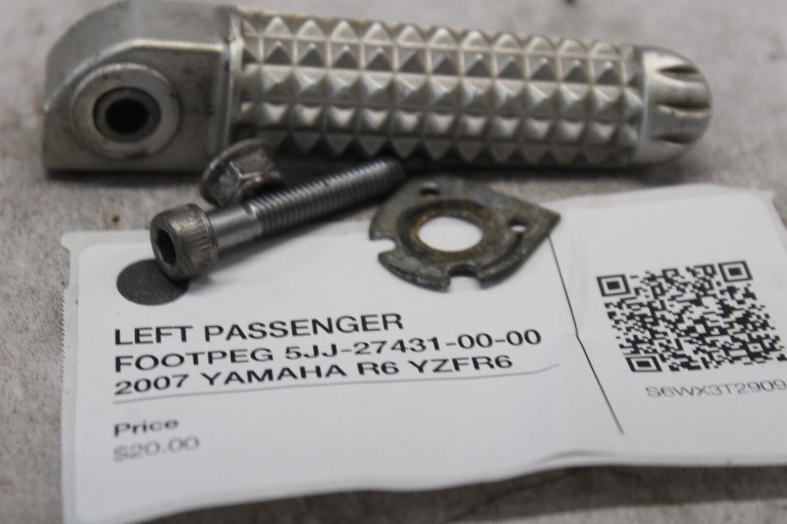 LEFT PASSENGER FOOTPEG 5JJ-27431-00-00 2007 YAMAHA R6 YZFR6
