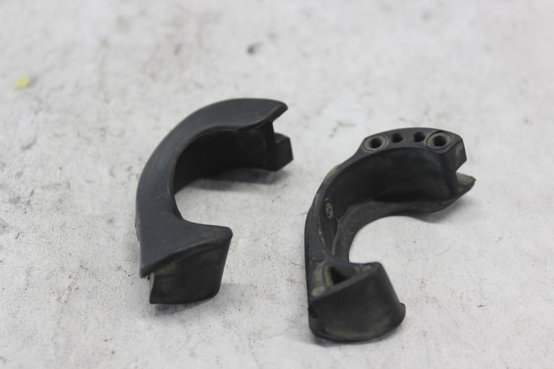 Bar Grommets 11488 Right, 11492 Left 2008 H-D ELECTRAGLIDE FLHT