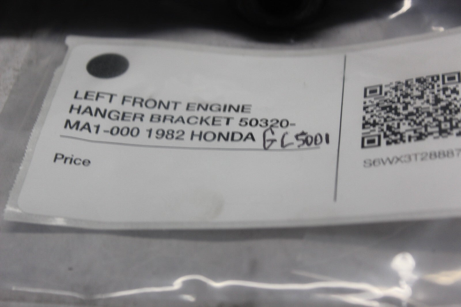 LEFT FRONT ENGINE HANGER BRACKET 50320-MA1-000 1982 HONDA GL500I