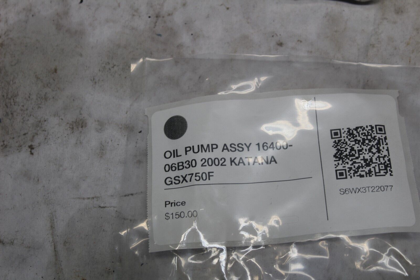 OIL PUMP ASSY 16400-06B30 2002 KATANA GSX750F