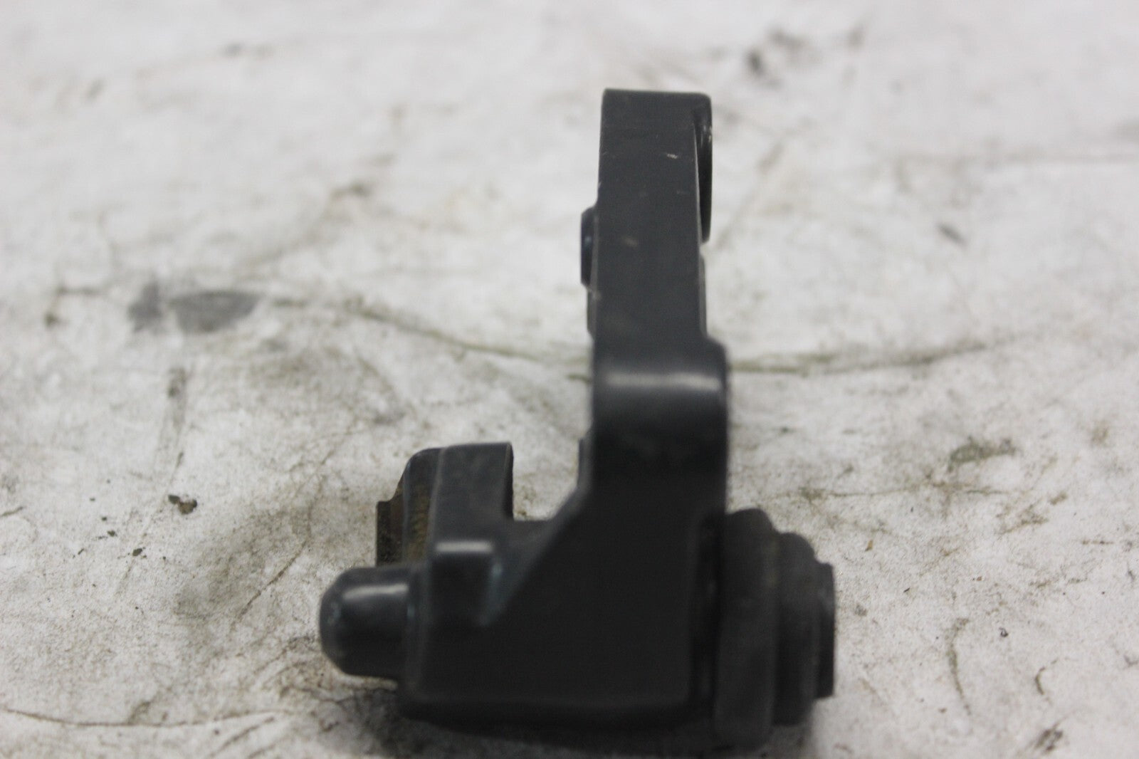 RIGHT CALIPER BRACKET 45210-443-763 1982 HONDA GL500I SILVERWING