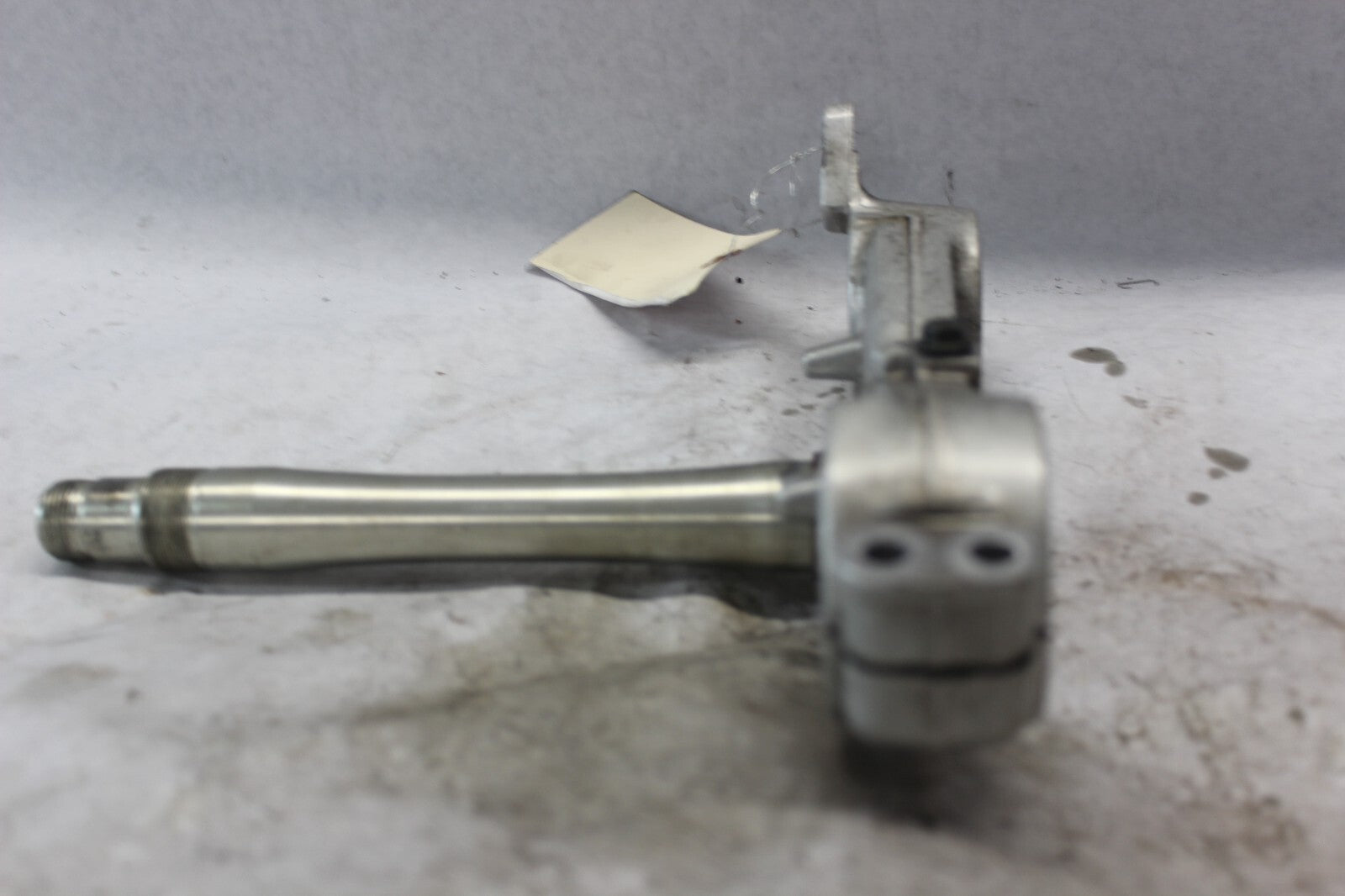 LOWER STEERING STEM BRACKET 51410-24F00 2002 SUZUKI HAYABUSA GSX1300R