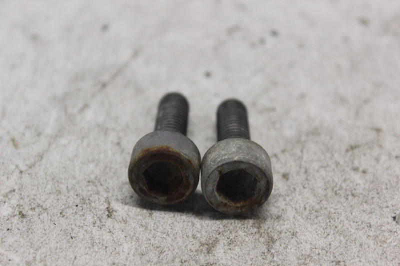 MAIN STEP HOLDER BOLT 2PCS 90102-MN8-700 1998 HONDA CBR900RR