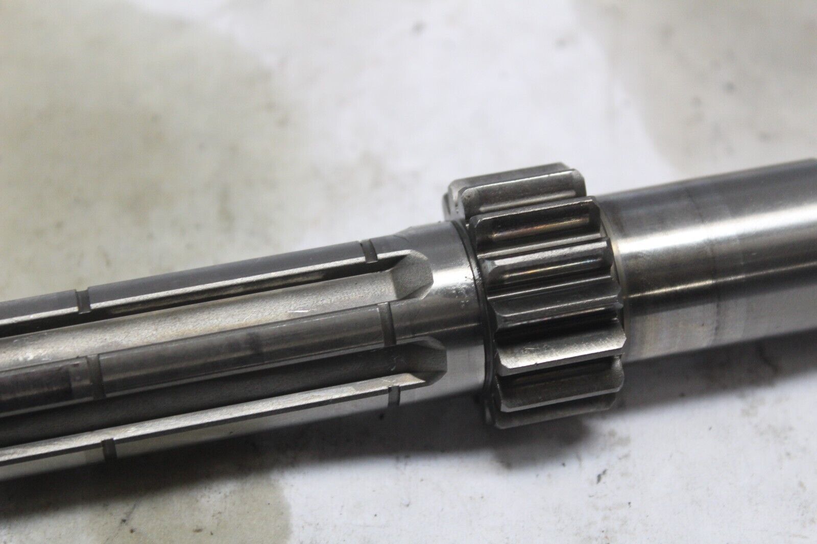 TRANS MAINSHAFT 15T 23211-415-010 1982 GL500I SILVERWING