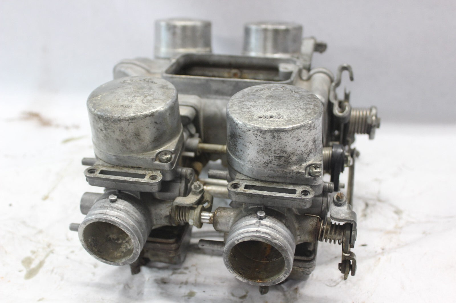 CARBURETOR ASSY SEE PICS 16100-MB9-014 1982 HONDA GOLDWING GL1100A