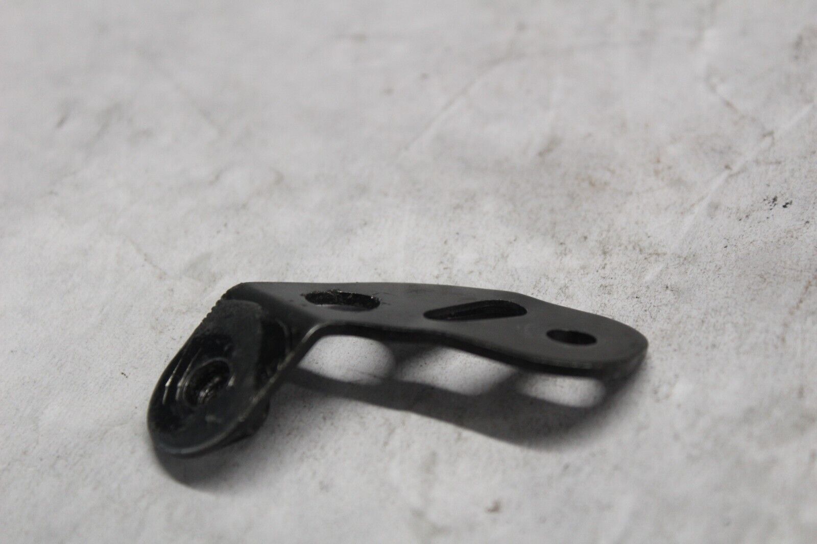 LOWER COWLING BRACKET RIGHT 11050-1778 1999 KAWASAKI NINJA ZX-9R