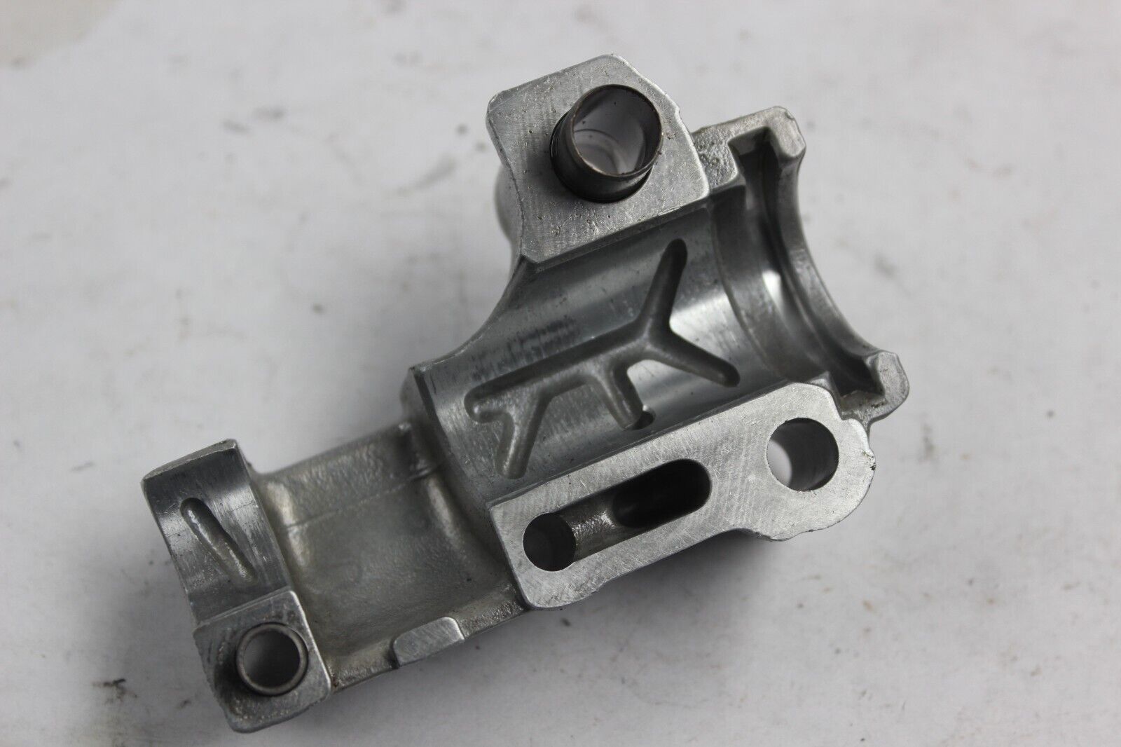 CAMSHAFT HOLDER A 12211-MB4-030 1986 HONDA V65 MAGNA VF1100C