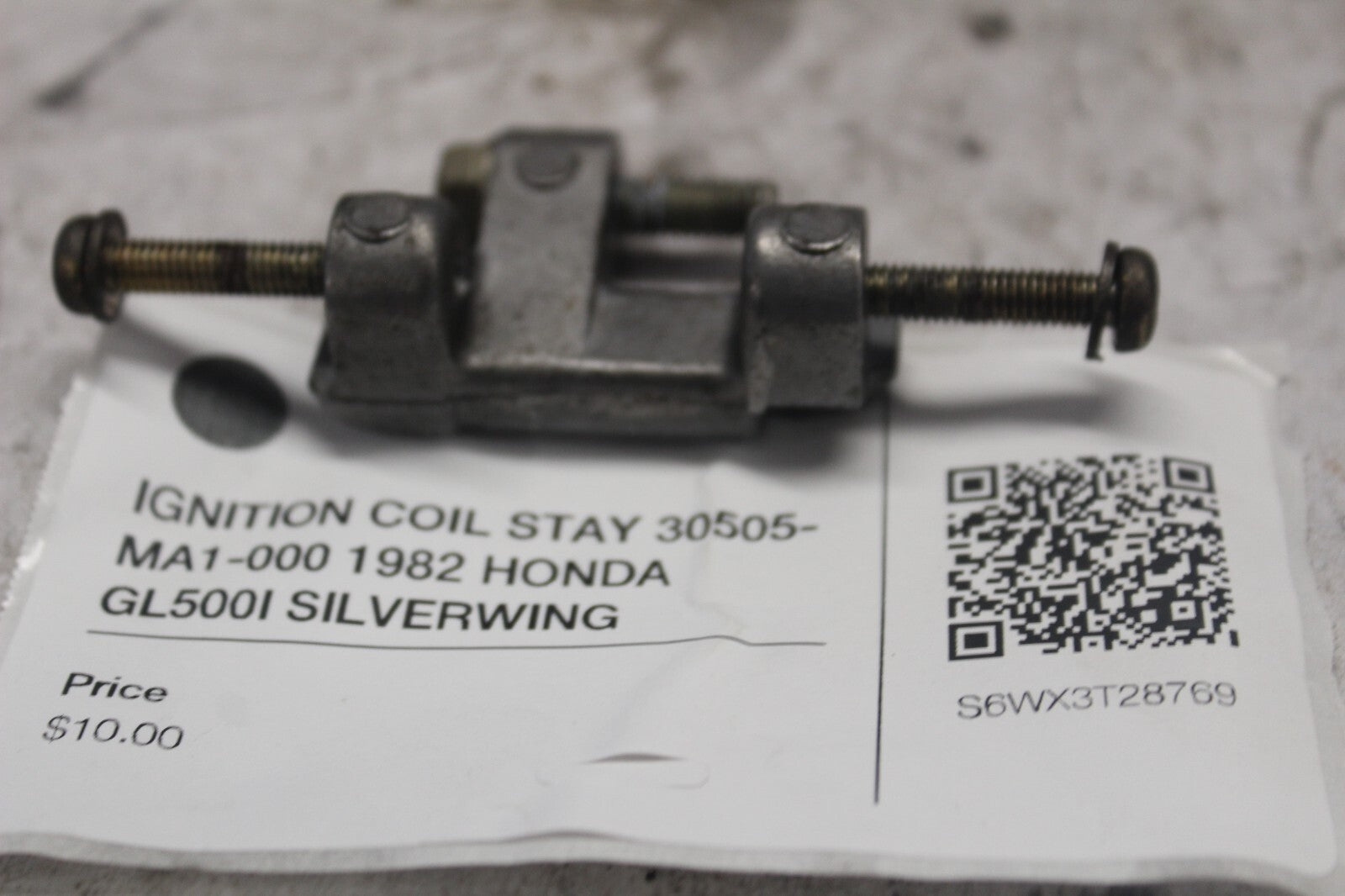 IGNITION COIL STAY 30505-MA1-000 1982 HONDA GL500I SILVERWING