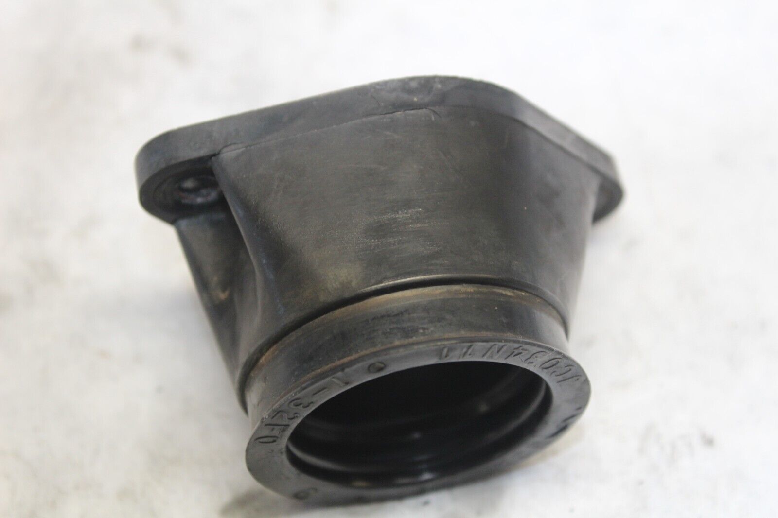 INTAKE PIPE LEFT 13101-32F00 2001 SUZUKI BANDIT GSF1200S