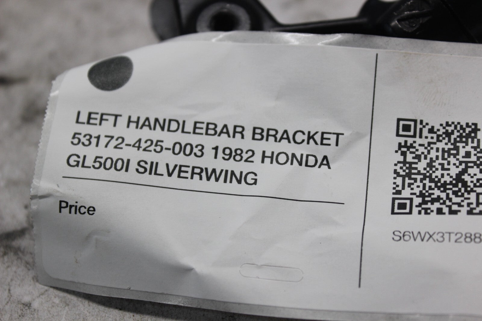 LEFT HANDLEBAR BRACKET 53172-425-003 1982 HONDA GL500I SILVERWING