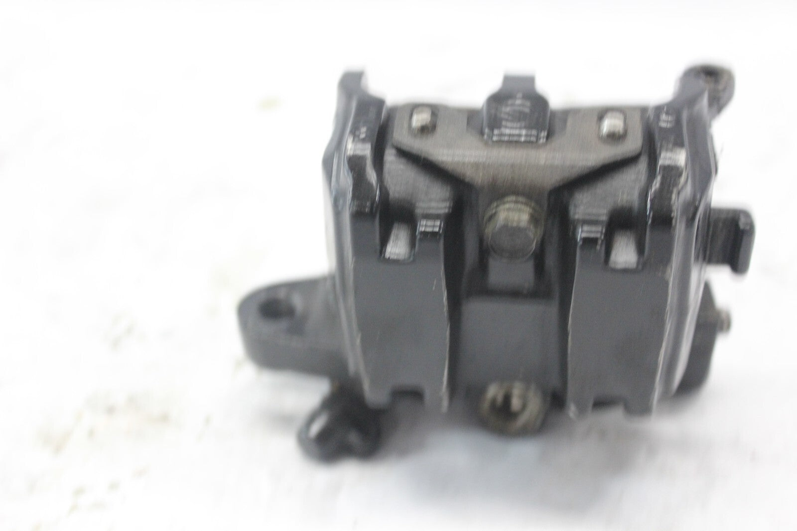 REAR BRAKE CALIPER 43101-MB9-871 1982 HONDA GOLDWING GL1100A