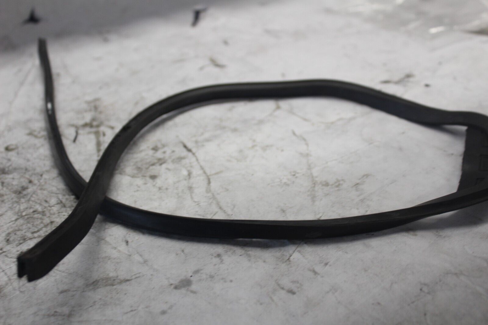 INSTRUMENT PANEL TRIM 71010-04 2005 ROAD KING CUSTOM FLHRSI