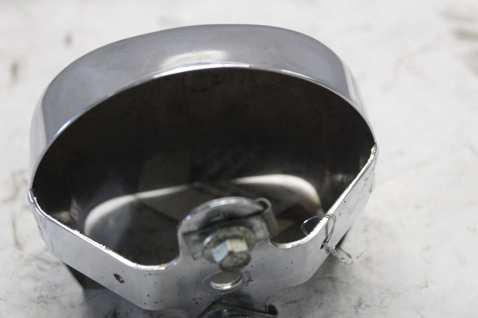 Horn Cover Chrome 69012-93 2005 ROAD KING CUSTOM FLHRSI