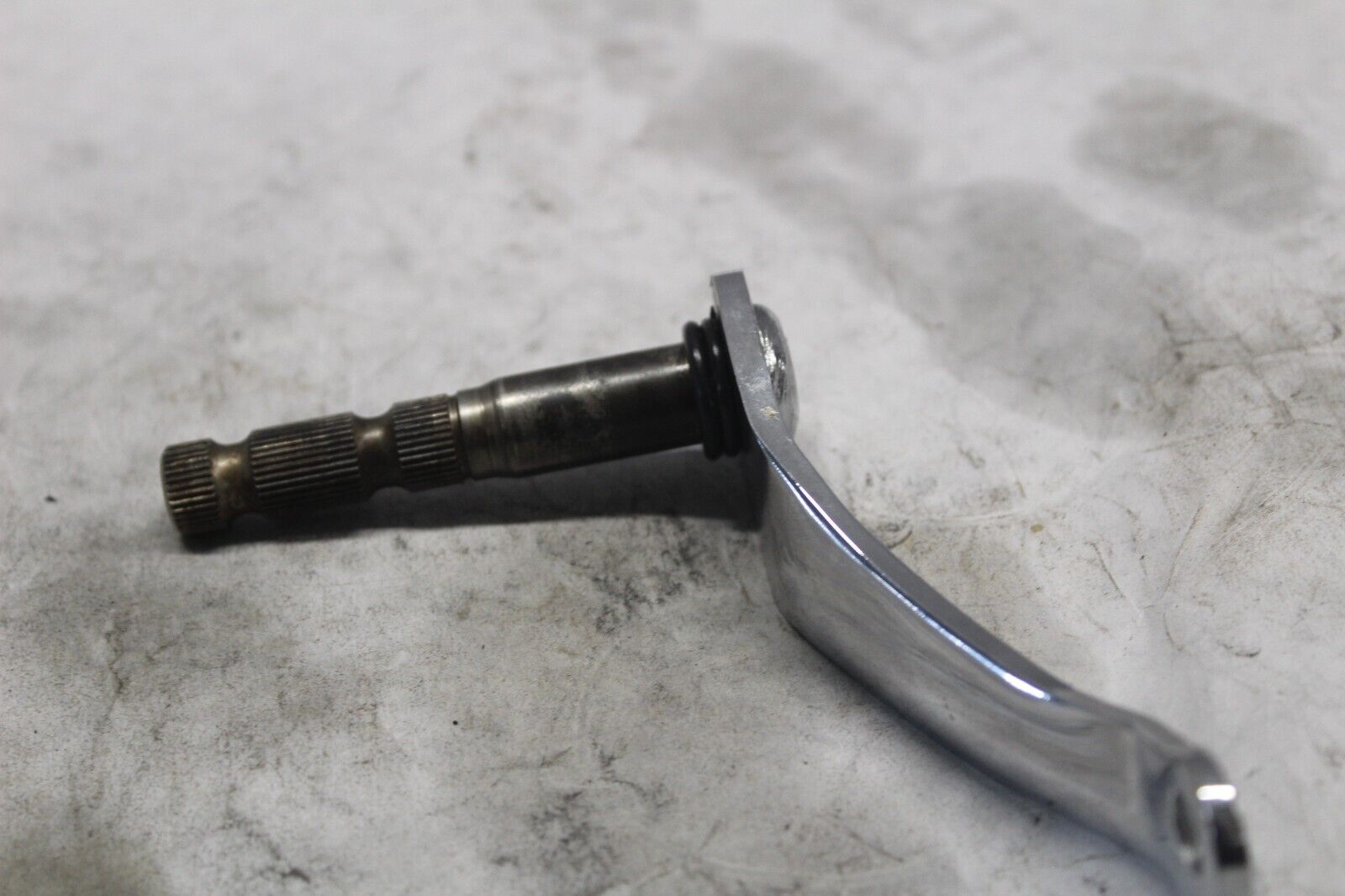 SHIFT LEVER CHROME 33668-90 2005 HD SOFTAIL DELUXE FLSTNI