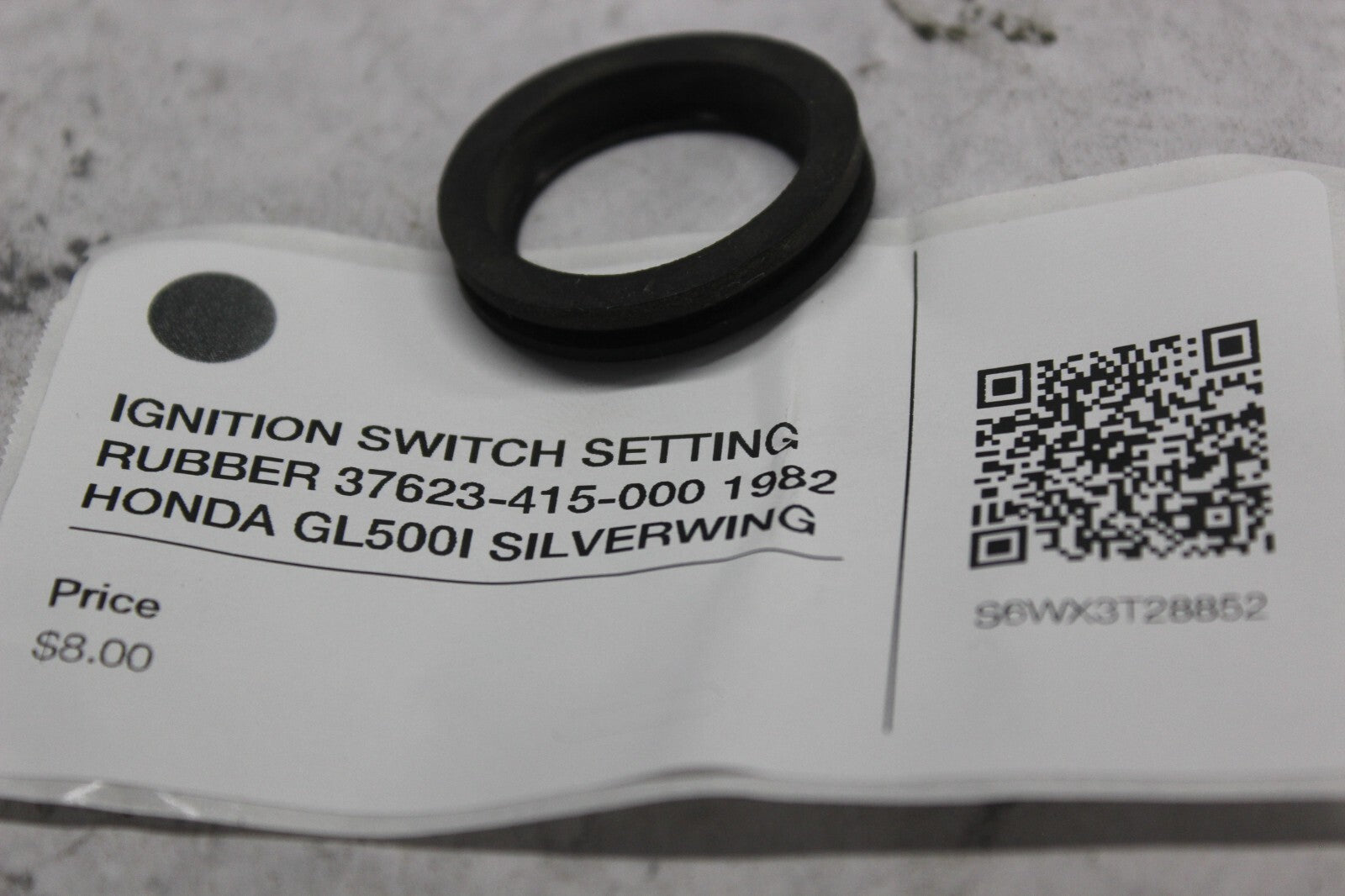 IGNITION SWITCH SETTING RUBBER 37623-415-000 1982 HONDA GL500I SILVERWING