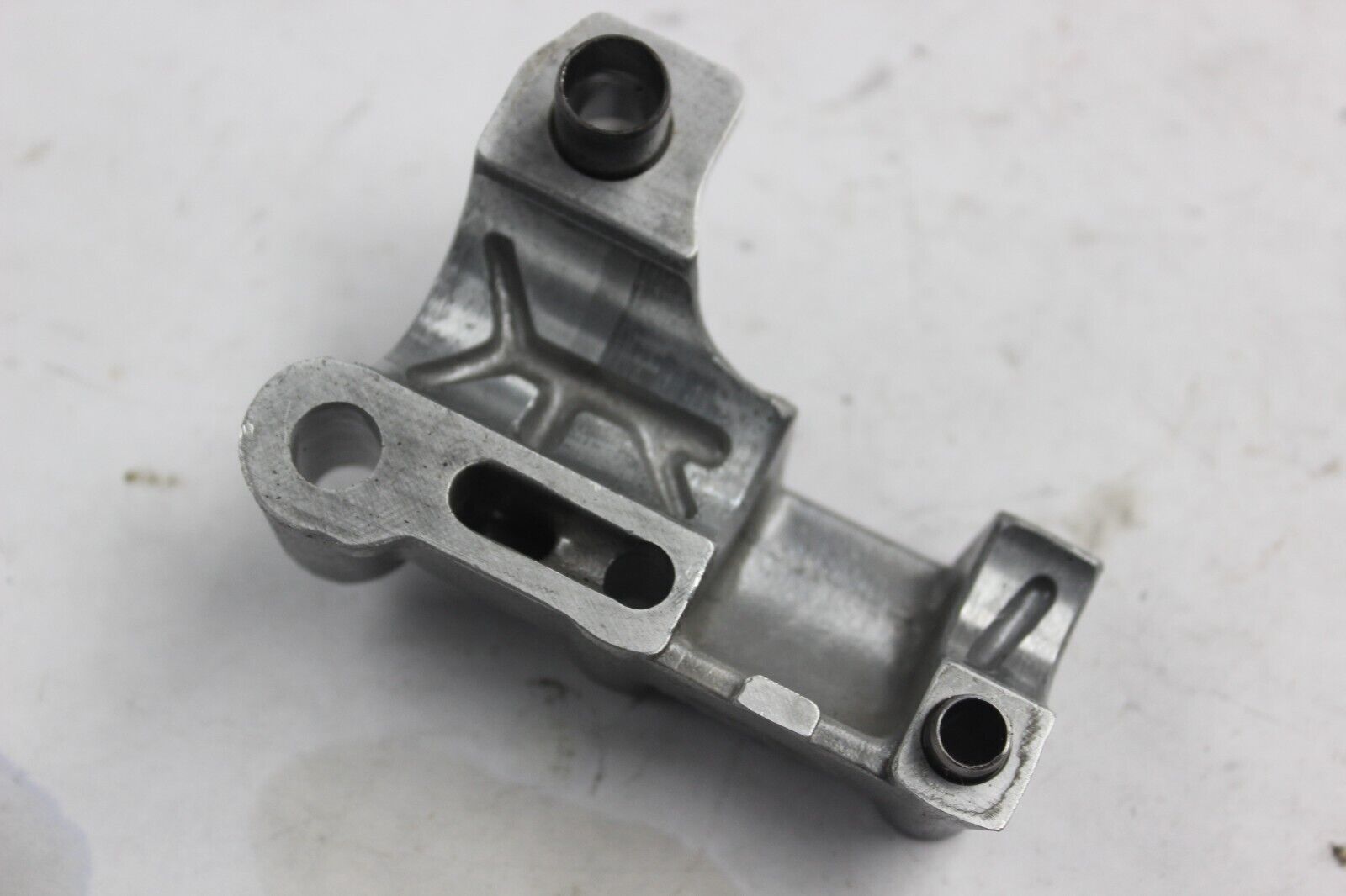 CAMSHAFT HOLDER B 12212-MB4-030 1986 HONDA V65 MAGNA VF1100C