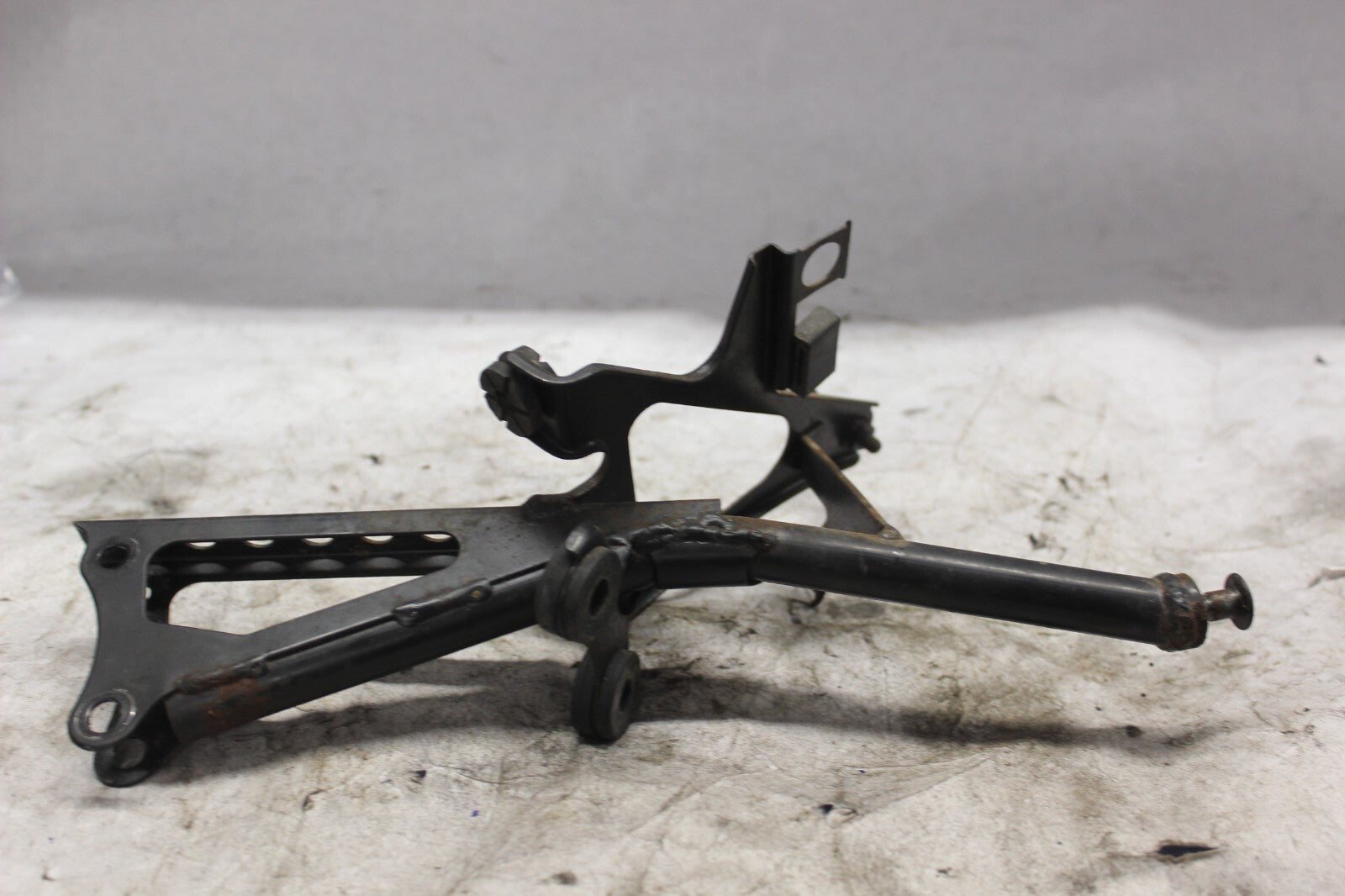 UPPER COWL STAY A 64501-MAS-E00 1998 HONDA CBR900RR