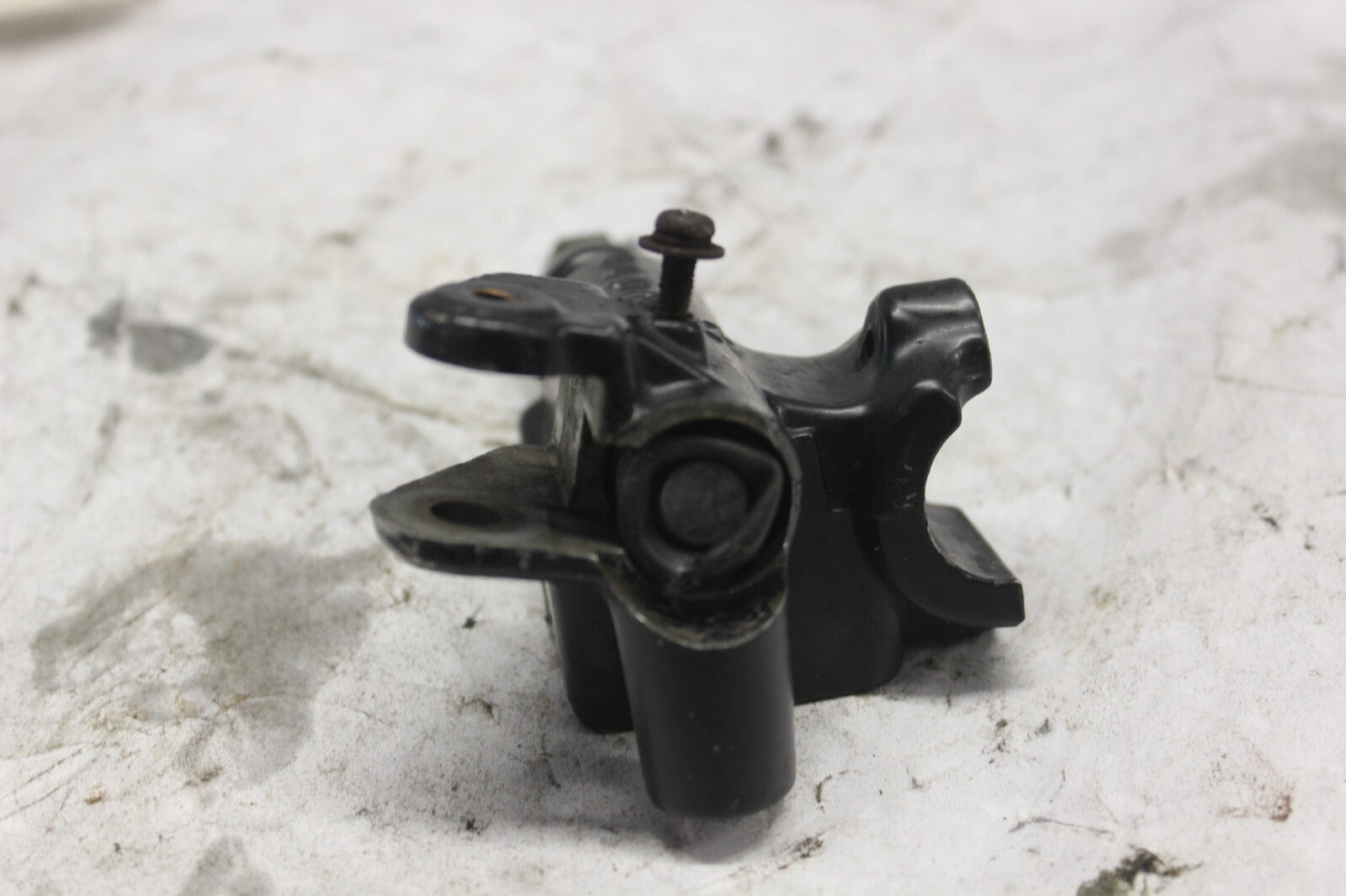 FRONT BRAKE MASTER CYLINDER 45500-MA5-672 1982 HONDA GL500I SILVERWING