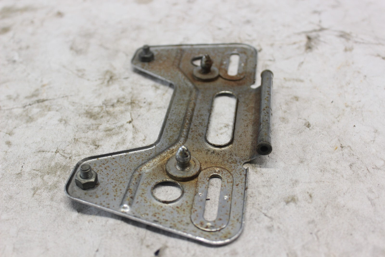 LICENSE PLATE HOLDER 84701-MB9-770 1982 HONDA GOLDWING GL1100A
