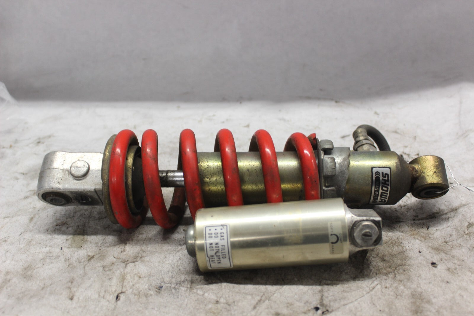 REAR SHOCK ABSORBER RED 52400-MAS-E01ZA 1998 HONDA CBR900RR