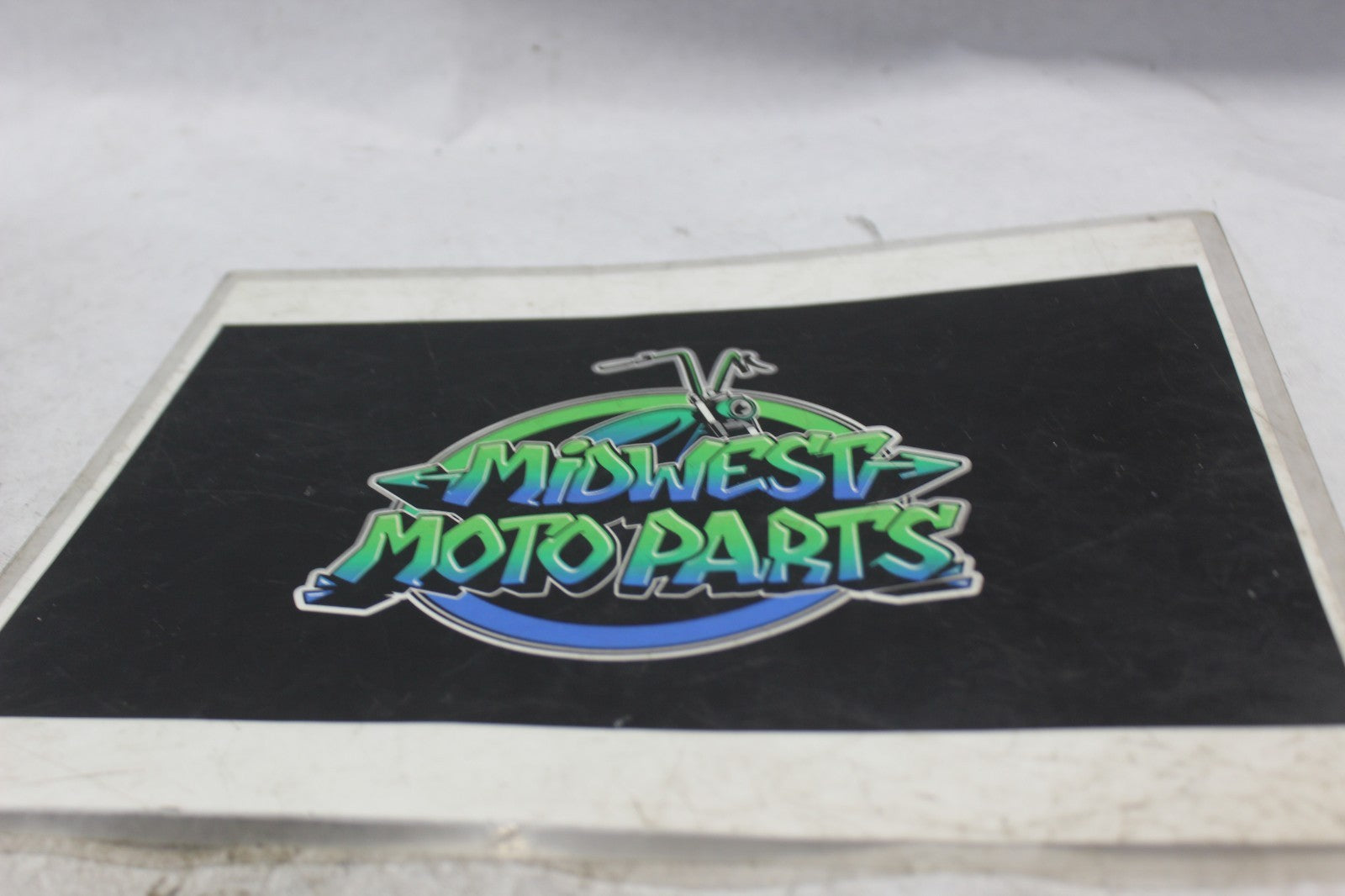 b23afe9d-b1ce-4533-8178-c2b410296e1f