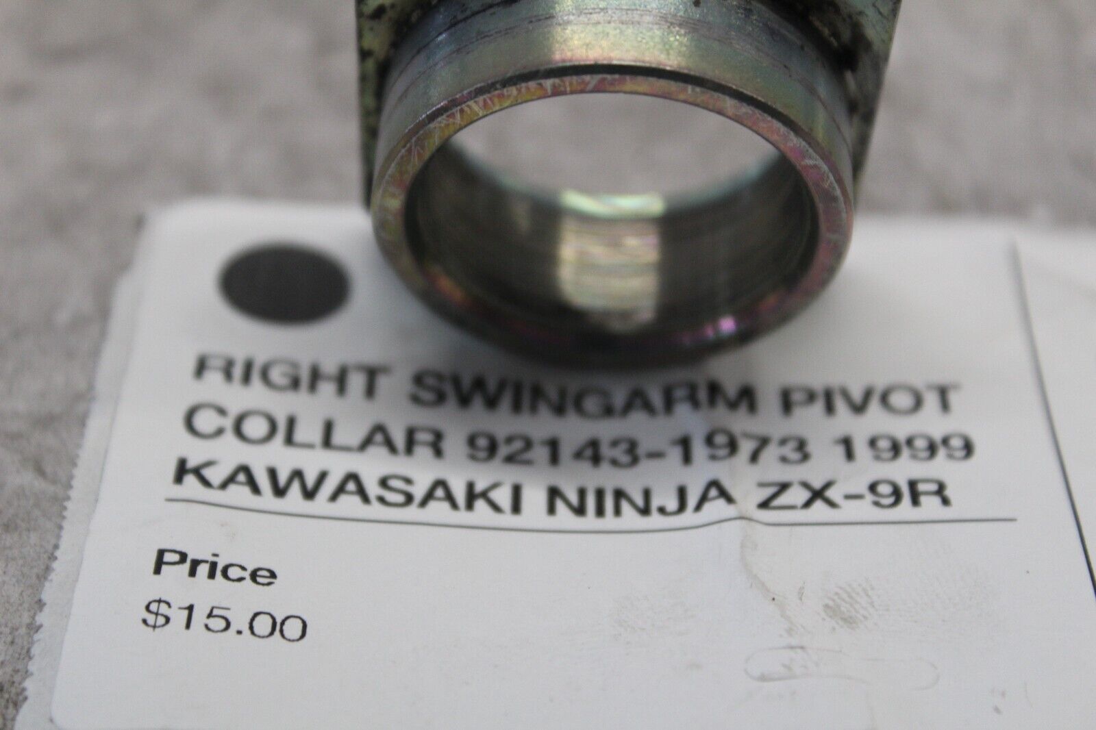 RIGHT SWINGARM PIVOT COLLAR 92143-1973 1999 KAWASAKI NINJA ZX-9R