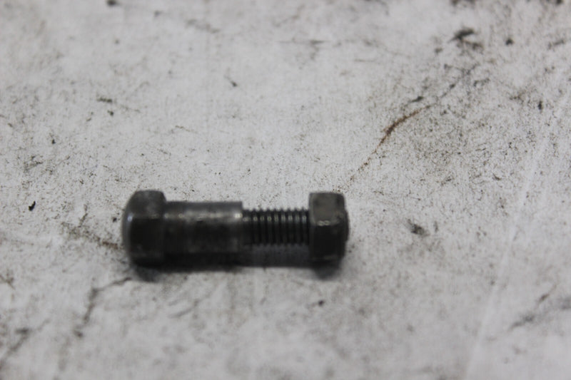 Handle Lever Knocker Bolt 57431-17C00 2002 SUZUKI GSX-R1000