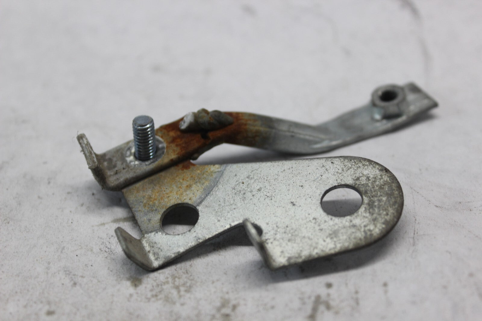 RIGHT SIDE COVER STAY RE-WELDED 50201-MAE-000 1998 HONDA CBR900RR