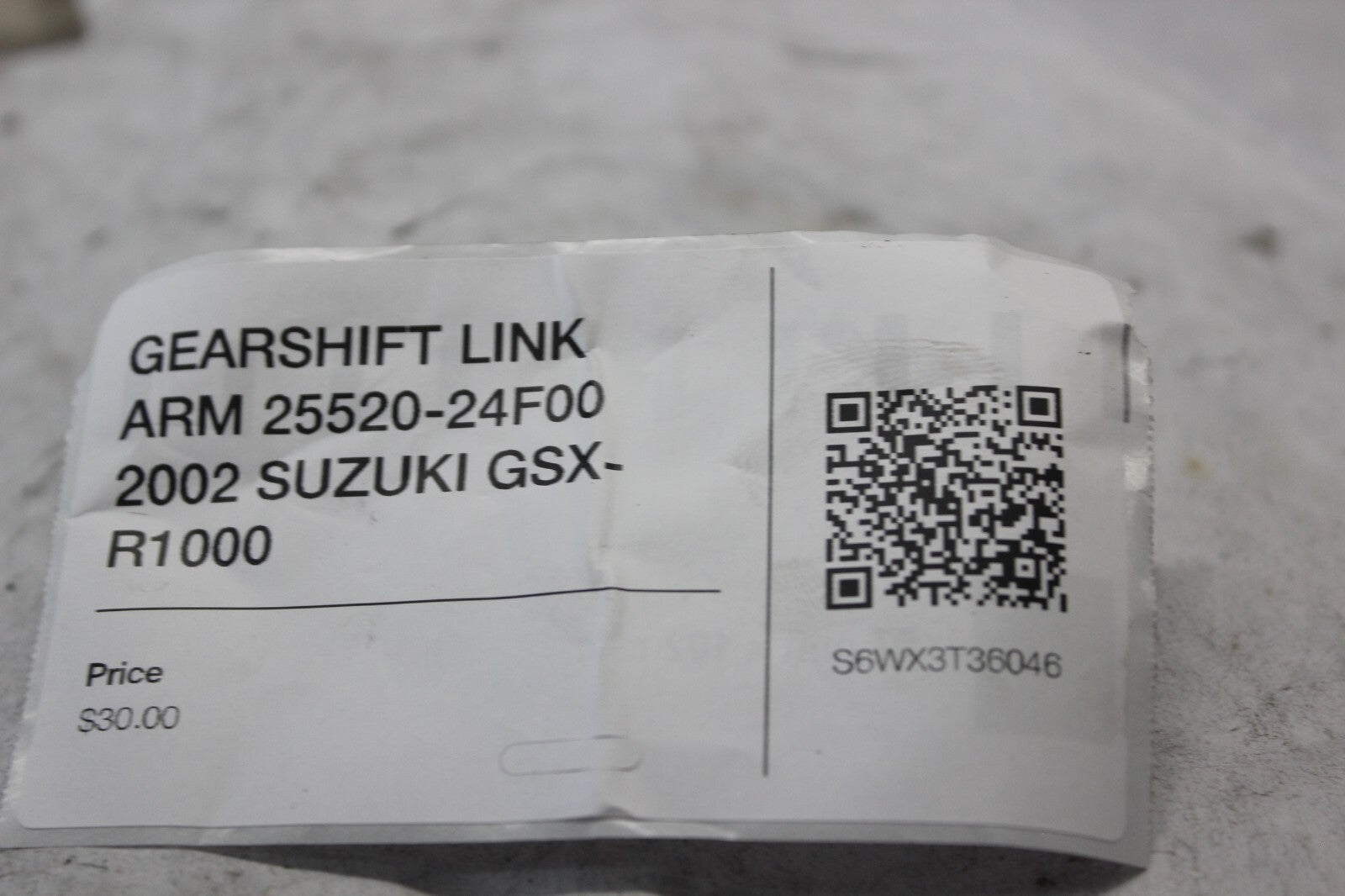 GEARSHIFT LINK ARM 25520-24F00 2002 SUZUKI GSX-R1000