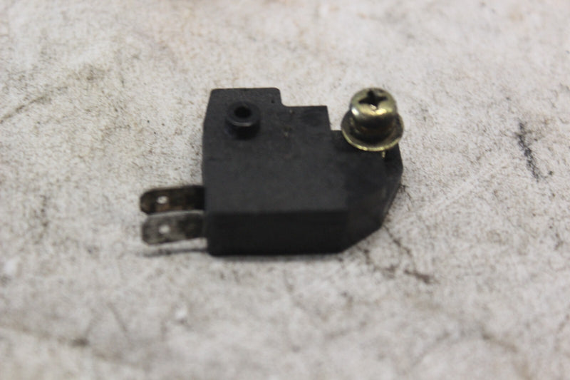 FRONT BRAKE SWITCH 57460-17C00 2002 SUZUKI HAYABUSA GSX1300R