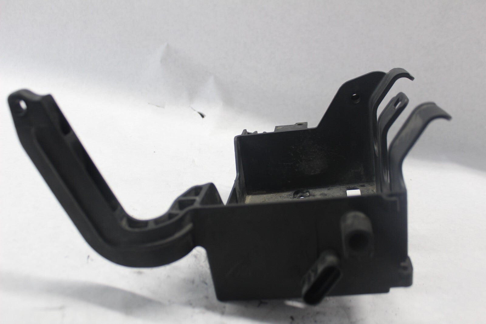 BATTERY TRAY 66281-08 2008 H-D ELECTRAGLIDE FLHT