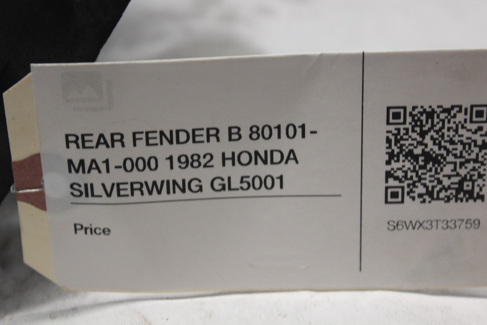 REAR FENDER B 80101-MA1-000 1982 HONDA SILVERWING GL5001