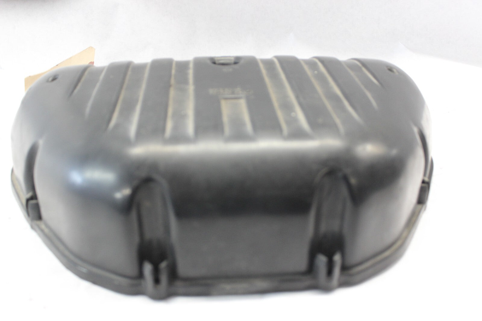 AIR CLEANER CAP 13740-35F00 2002 SUZUKI GSX-R1000