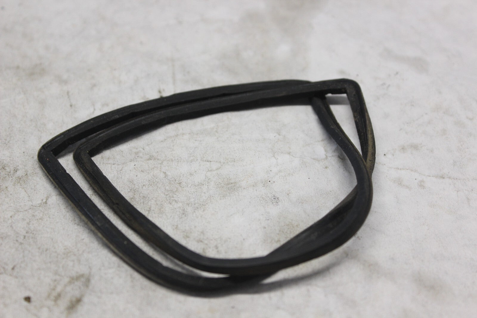 TAILLIGHT LENS GASKET 33709-422-003 1982 HONDA GOLDWING GL1100A