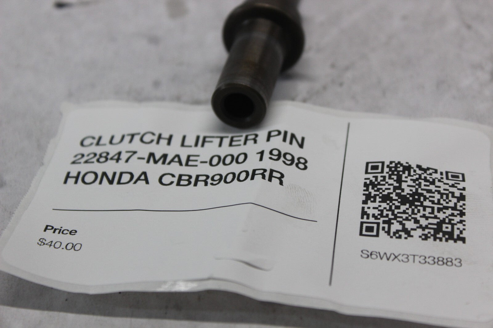 CLUTCH LIFTER PIN 22847-MAE-000 1998 HONDA CBR900RR