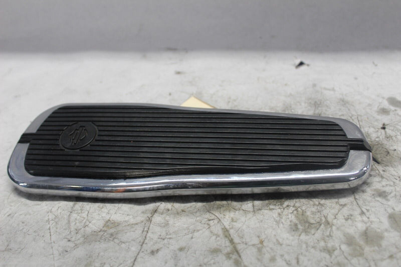 LEFT FOOTBOARD ASSY 50699-05 2005 HD SOFTAIL DELUXE FLSTNI