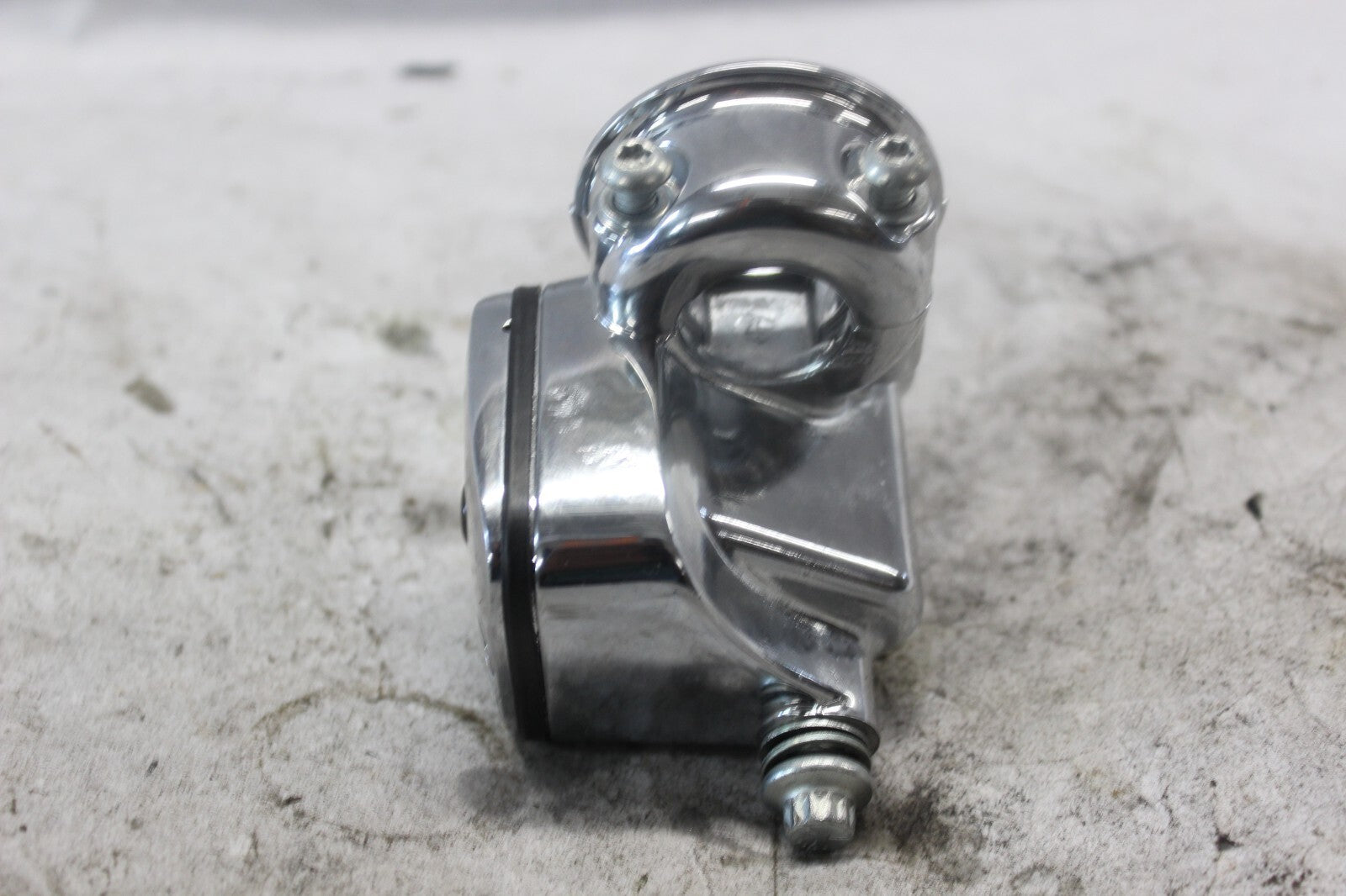 11/16 BORE CHROME MASTER CYLINDER 2005 HARLEY DAVIDSON ROADGLIDE 45105-05