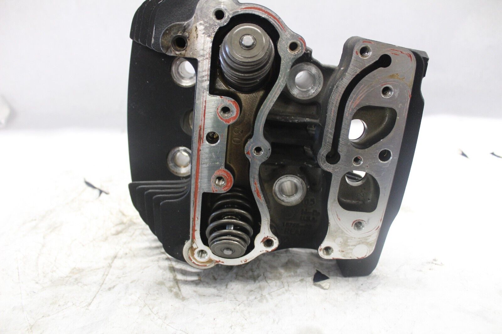 REAR CYLINDER HEAD 16724-05,16725-99 2005 SOFTAIL DELUXE FLSTNI