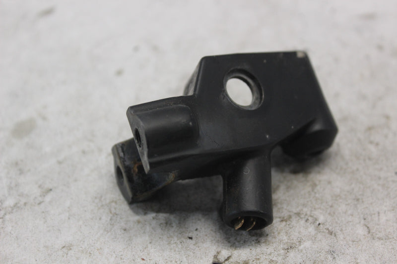 LEFT HANDLEBAR BRACKET 53172-KT8-710 1998 HONDA CBR900RR