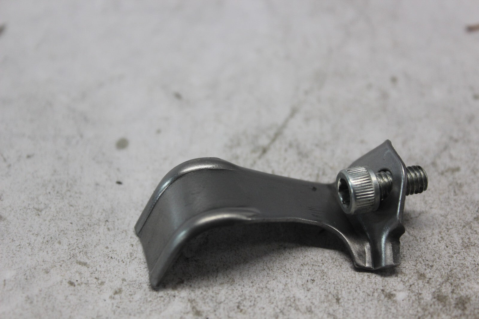 STATOR CLAMP W/ SCREW 11333-MV9-670 1998 HONDA CBR900RR